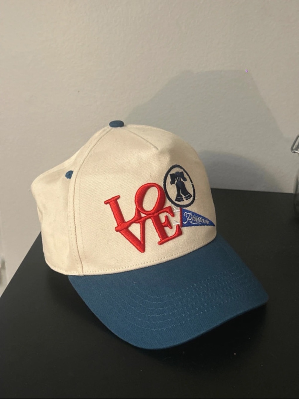 Philly Icons Embroidered Baseball Cap - Cream & Blue